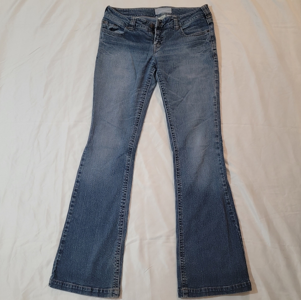 Maurices Jacie Flare Ladies 5/6 Long Jeans